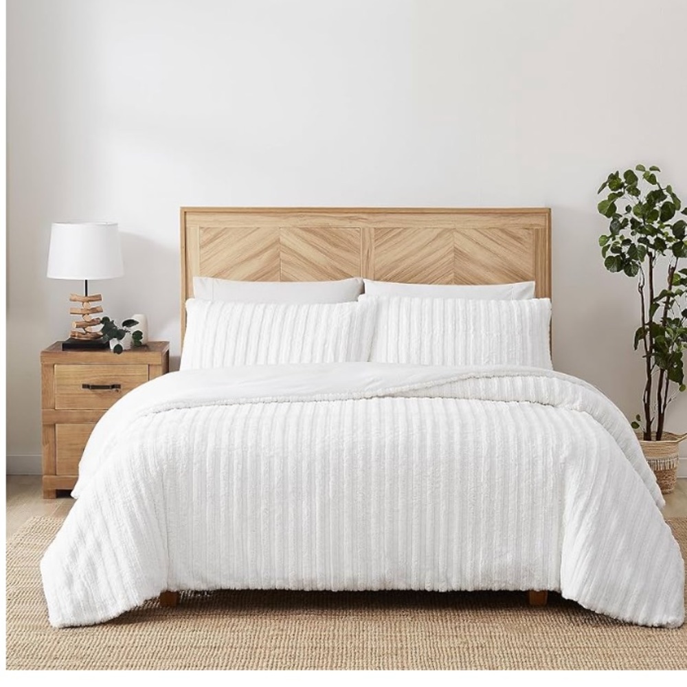 Ugg King Faux Fur duvet in Snow White
